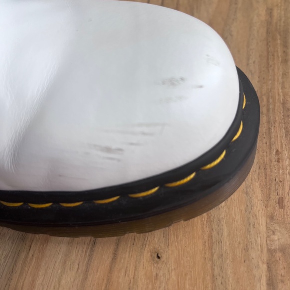 Dr. Martens 1460 Smooth white leather lace up combat boots, US 9 L 8M 41 UK - Picture 6 of 16